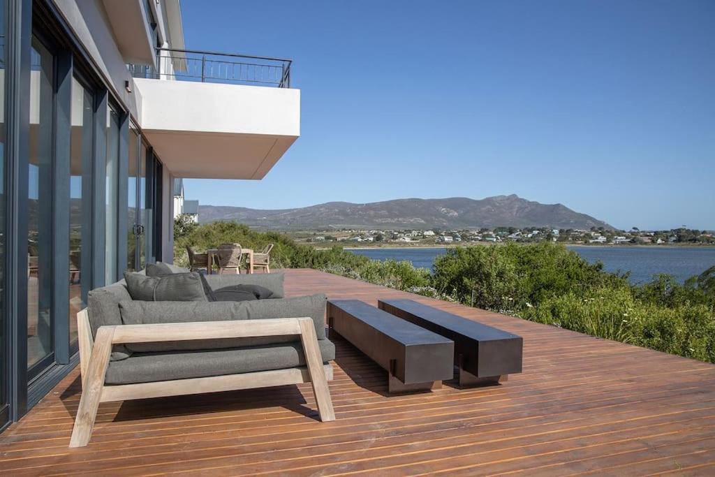 Benguela Cove - Coastal Retreat Villa Hermanus Exterior photo