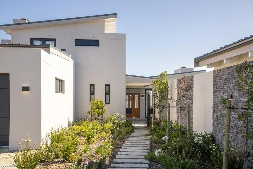 Benguela Cove - Coastal Retreat Villa Hermanus Exterior photo